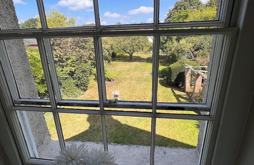 Brecon Apartment | Cantre Selyf - Spacious Apartment in our Historic Home in the Centre of Brecon