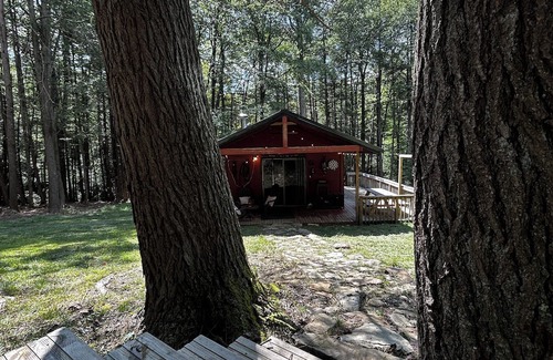 Mount Nebo Cabin | Cozy Cabin nestled in the woods between Summersville and Fayetteville WV