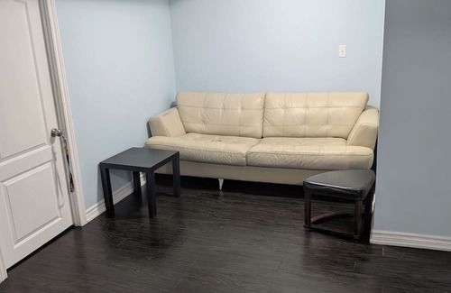 Meadowvale Village House | Basement apartment near Toronto Pearson airport
