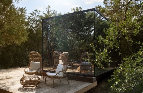 Myra House | Mirror House in the North Texas Hill Country