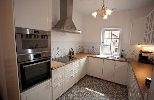 Martailly-Les-Brancion House | Very comfortable gite for 4 people in the medieval village of Brancion