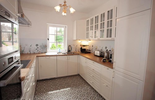 Martailly-Les-Brancion House | Very comfortable gite for 4 people in the medieval village of Brancion