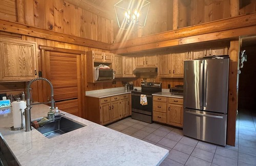 Bethel Cabin | Spacious 3BR Home with Fire Pit, Loft & Private Patio