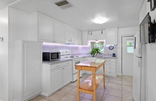 Taylor Creek House | 4 Oaks Oasis 2BR/2BA