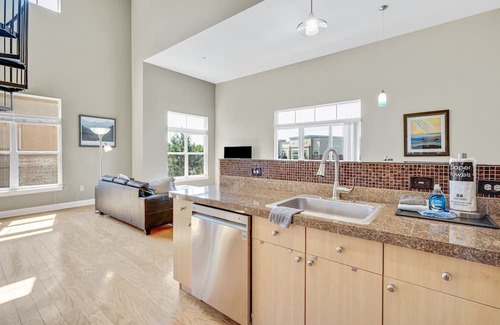Greenwood Village Condo | 3 Bedroom condo in heart of DTC - Greenwood Village