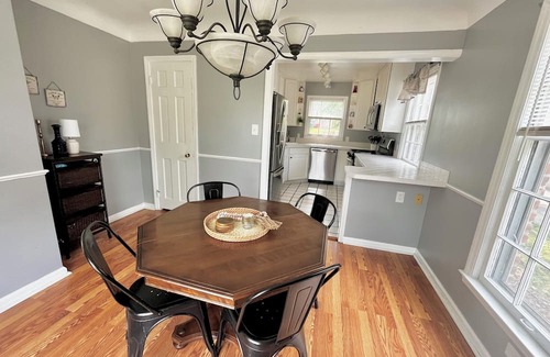 Flint House | Welcoming 3-bedroom house with AC in Flint. Pet and family friendly!