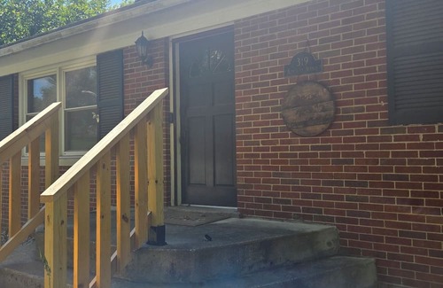 Georgetown House | Tranquil 2-bedroom house with AC in charming Georgetown, close to downtown