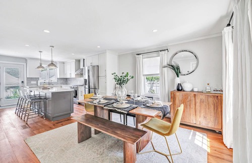 Fairfield House | 3-bedroom house in fantastic Fairfield with office, and outdoor space
