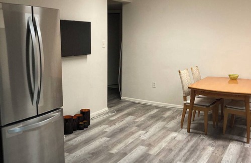 Bethesda Apartment | Nice renovated 2-bedroom apartment with AC in Bethesda