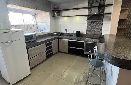 Novo Eldorado Apartment | Spacious apartment, 3 bedrooms, air conditioning. 6 km from MRV Arena, 4 km from Eldorado Metro Station.