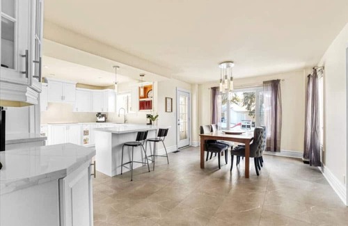 Bradford House | Backyard Oasis in Bradfrord-Pool
