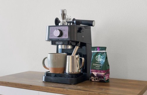 Vickery Meadow Apartment | Café Amor I Suite w/ Resort Amenities by Midtown