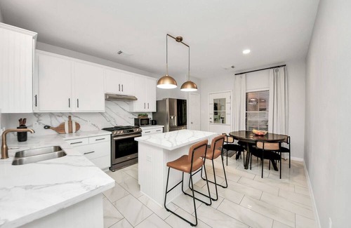 Katy House | Modern 4-Bed Home in Katy King Beds + Trail Access + Great Location