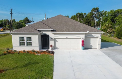 Roseland House | Spacious Sebastian Getaway- Perfect for Families, Fishing & Beaches