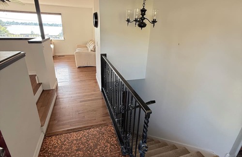 Moses Lake House | Spacious 5-bedroom Lakeview Home Centrally Located