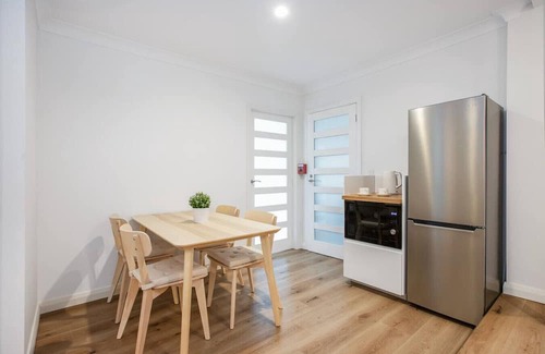 Forestville Apartment | Garigal Retreat with Pool access