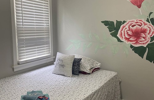 Wheaton-Glenmont House | Charming 1 furnished bedroom in Silver Spring near glenmont train station
