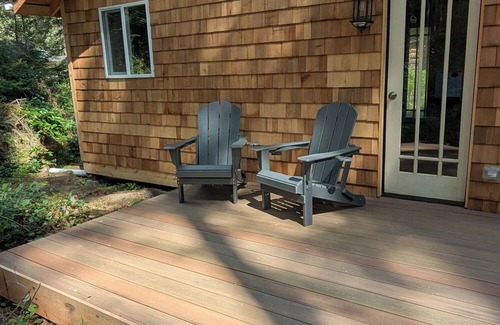 Langley Cabin | Pine Guest Cabin in the Woods