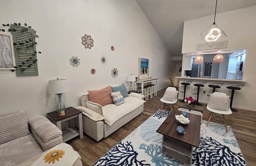 La Cita Apartment | Paradise Villa- Resort style Condo w/Pool & outdoor BBQ