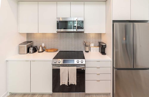 Big Bay Point Condo | 2 Bedroom Luxury Suite @ Friday Harbour Resort
