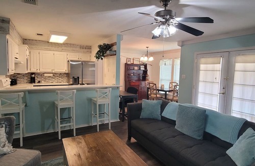 Grapevine House | Long-term in Grapevine close to everything