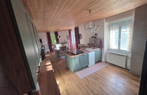 Maiche Apartment | 1 to 4 pers. apartment, 2 steps from the town, quiet area on the edge of the forest