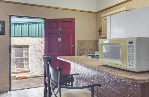 Lake Whitney Apartment | Patio & Trail Access: Lake Whitney Studio!