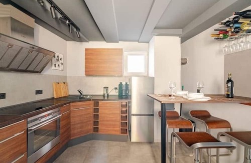 Wossingen House | Stylish loft with kitchen, carport, WiFi & fireplace