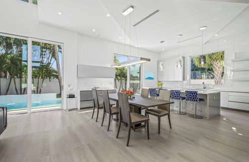 The Bluffs House | Luxury New Modern Beach Mansion in BEST Location!