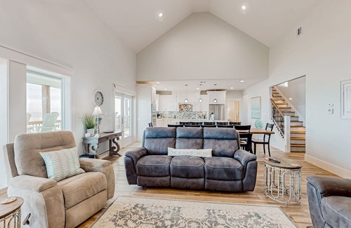 Gilchrist House | Gilchrist 4BR | Oceanfront & Panoramic Views