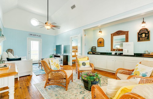 Port Bolivar House | Gilchrist 3BR | Walk to Beach & Covered Deck