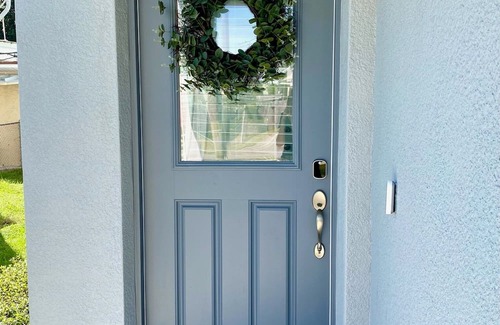 Northwest Orlando House | Cozy, Private, Modern 1BD/1BA Apt in College Park Home. Pet Friendly!
