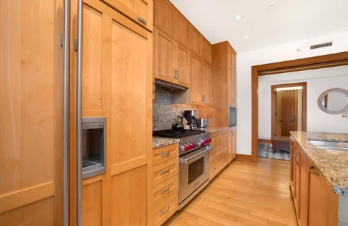 Montage Kapalua Bay Condo | KBM Resorts | Spacious Ocean Front 9-Bedroom Montage Kapalua Collection | Multi Unit Listing | Same Enclave | 3 Free Rental Cars! MON-6301/6302/6401