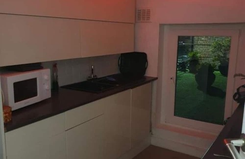 Warrington Apartment | Planet 9 : One-Bedroom Apartment with Balcony