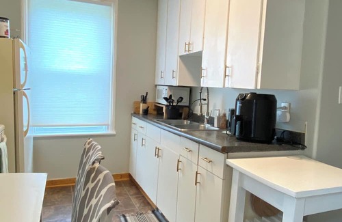 Trenton House | Scenic 2-Bedroom+Waterfront Home+FreeParking