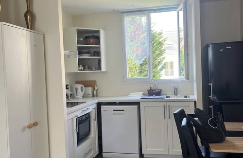 Mezieres-sur-Seine House | Bright little house in village center, close to all amenities.