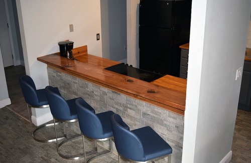 Mill Run House | Private House-With Pool/Sleeps 8/Near Disney/Universal/Airport