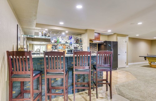Highlands Ranch Apartment | Game Room, Home Gym & Deck: Littleton Apartment