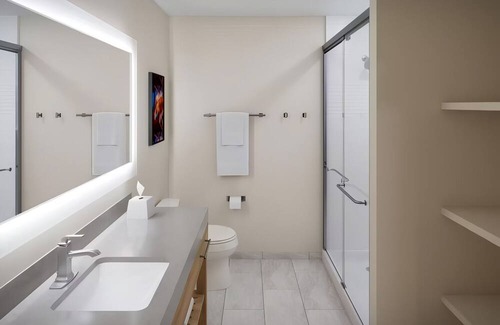 Macomb Hotel | Clean, Spacious Studio Perfect for Work or Leisure Near Mall at Partridge Creek