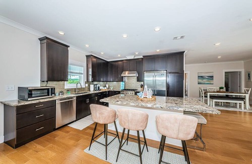 Redington Beach House | Coral Villa-Private Pool-4Beds/2BA-Redington Beach