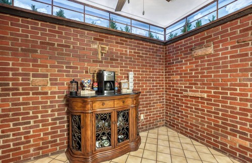 Thornton House | The Enchanted Forest Retreat