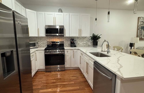 Constable Hook House | Serene 3-bedroom house with AC in Bayonne