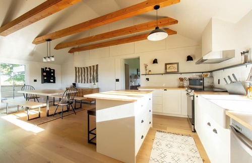 Grey Highlands Other | Highland Woods Farm 4BR w/ Private Lake, Sauna and Hot Tub in the Grey Highlands
