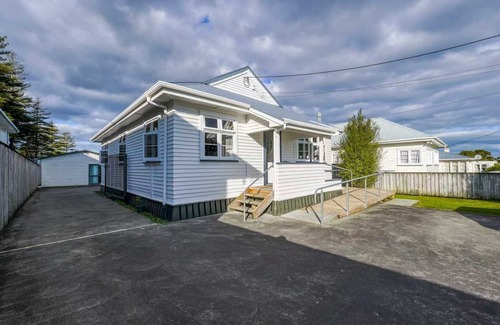 Woodhill House | Classic 3-Bedroom Home in Whangarei