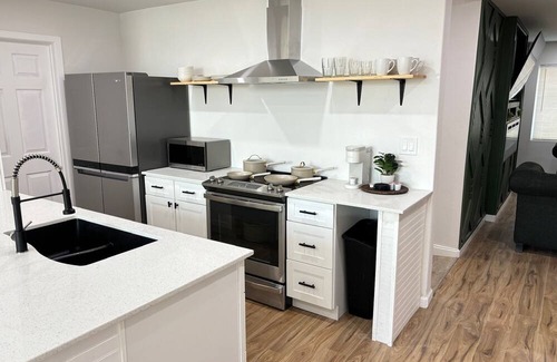 Garland House | Extended Stay Temporary Housing for Families & Working Professionals