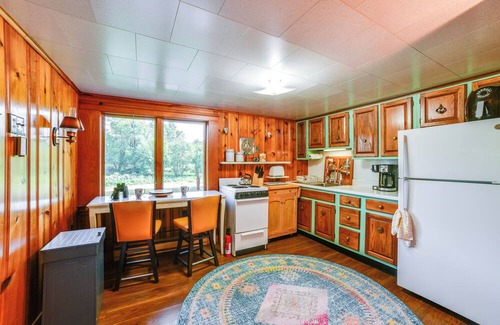 Susquehanna Cabin | Susquehanna River Cabin: Hike, Hunt & Fish!