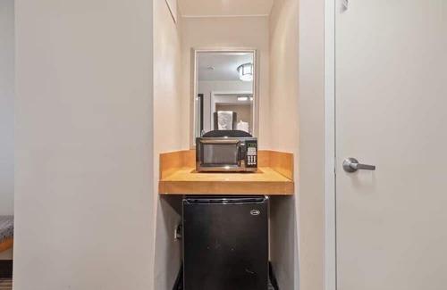 Carteret Apartment | Inviting Double Suite Sleeps 4 Prime Location