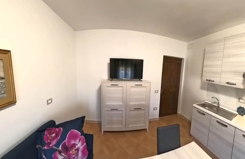 Calangianus Apartment | "La Casa in Gallura" first floor apartment