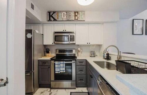 Las Colinas Apartment | Cozy Condo 8 mins to DFW Airport