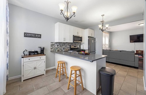 Constable Hook House | This house is a 3 bedroom(s), 1 bathrooms, located in Bayonne, NJ.